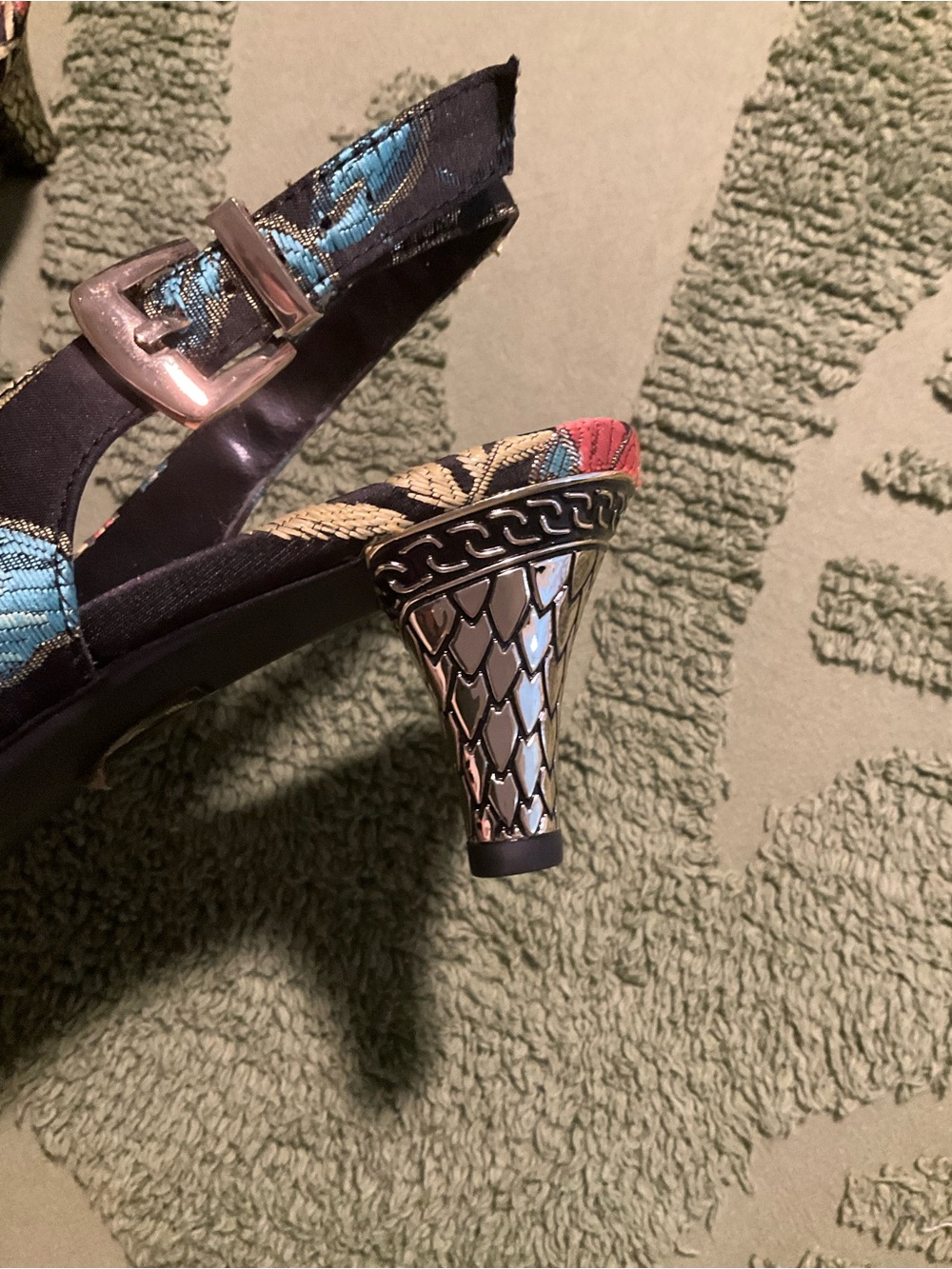 J Renee Floral Slingback Heels 9W - Picture 4 of 4